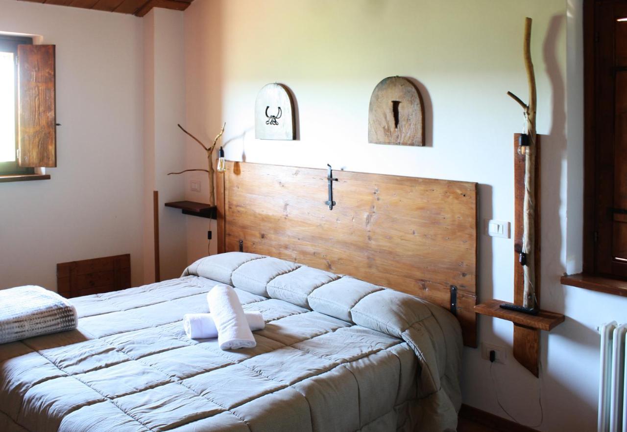 Country House Ca' Vernaccia Pension Urbino Buitenkant foto