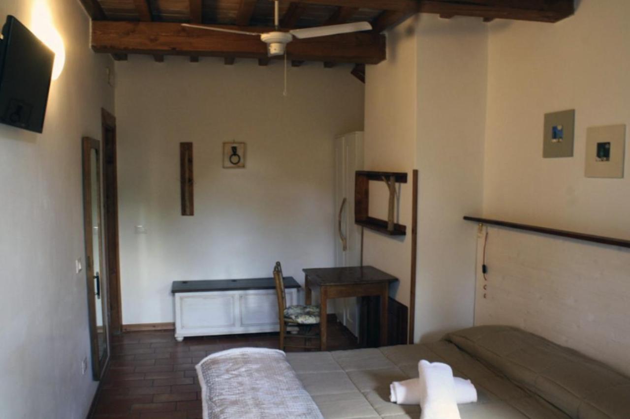 Country House Ca' Vernaccia Pension Urbino Buitenkant foto