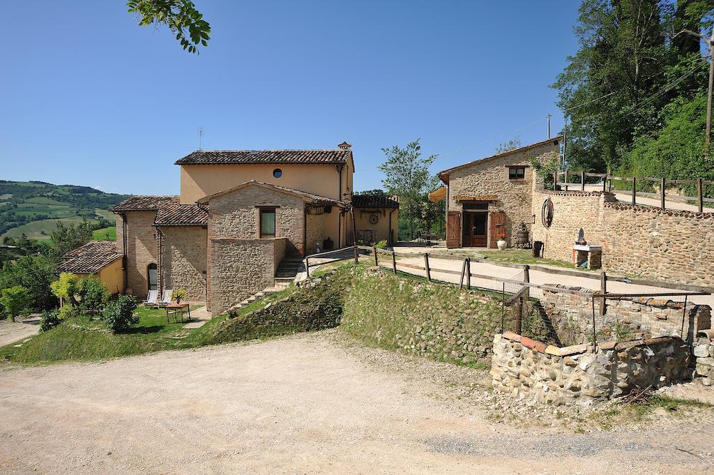 Country House Ca' Vernaccia Pension Urbino Buitenkant foto